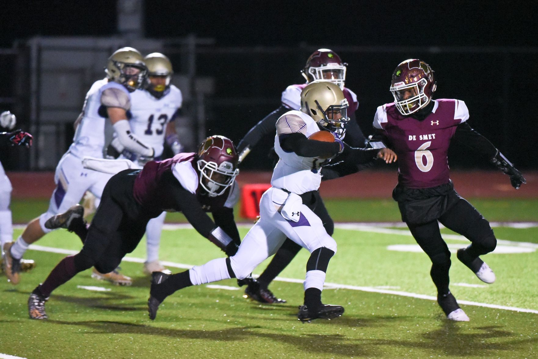 11/08/19 - Football - CBC at De Smet